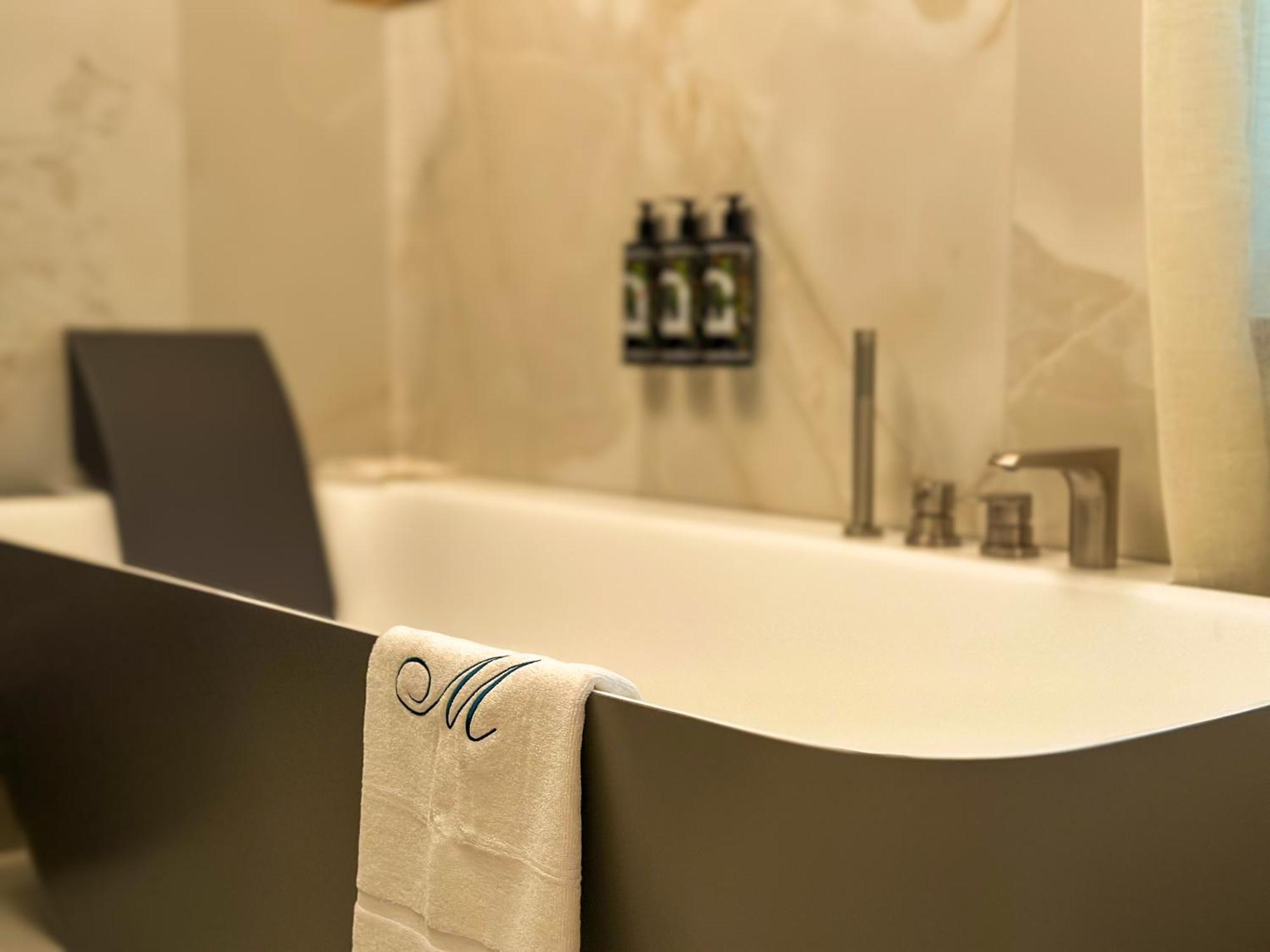 Relais La Magioca -Adults Only- Bed & Breakfast Неграр Екстериор снимка