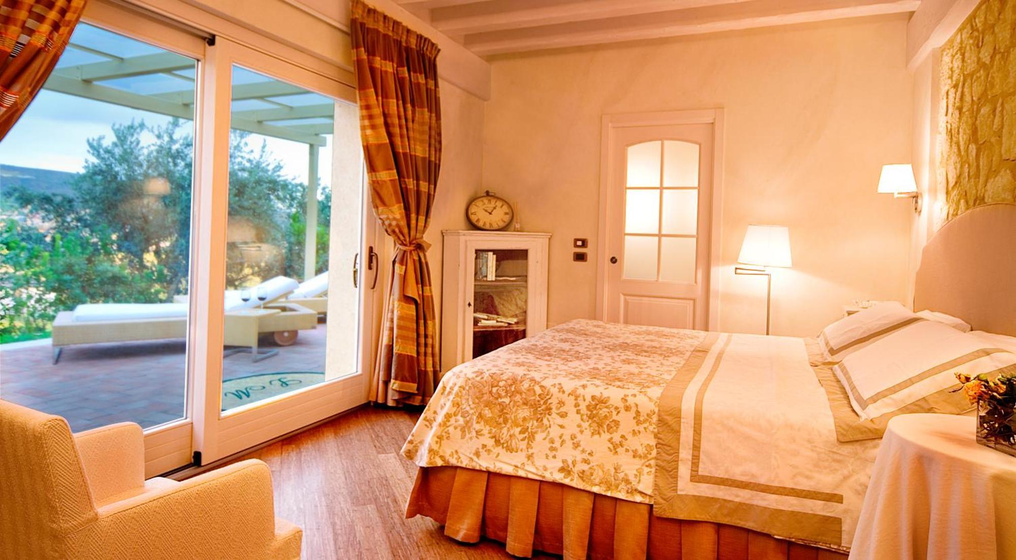 Relais La Magioca -Adults Only- Bed & Breakfast Неграр Екстериор снимка